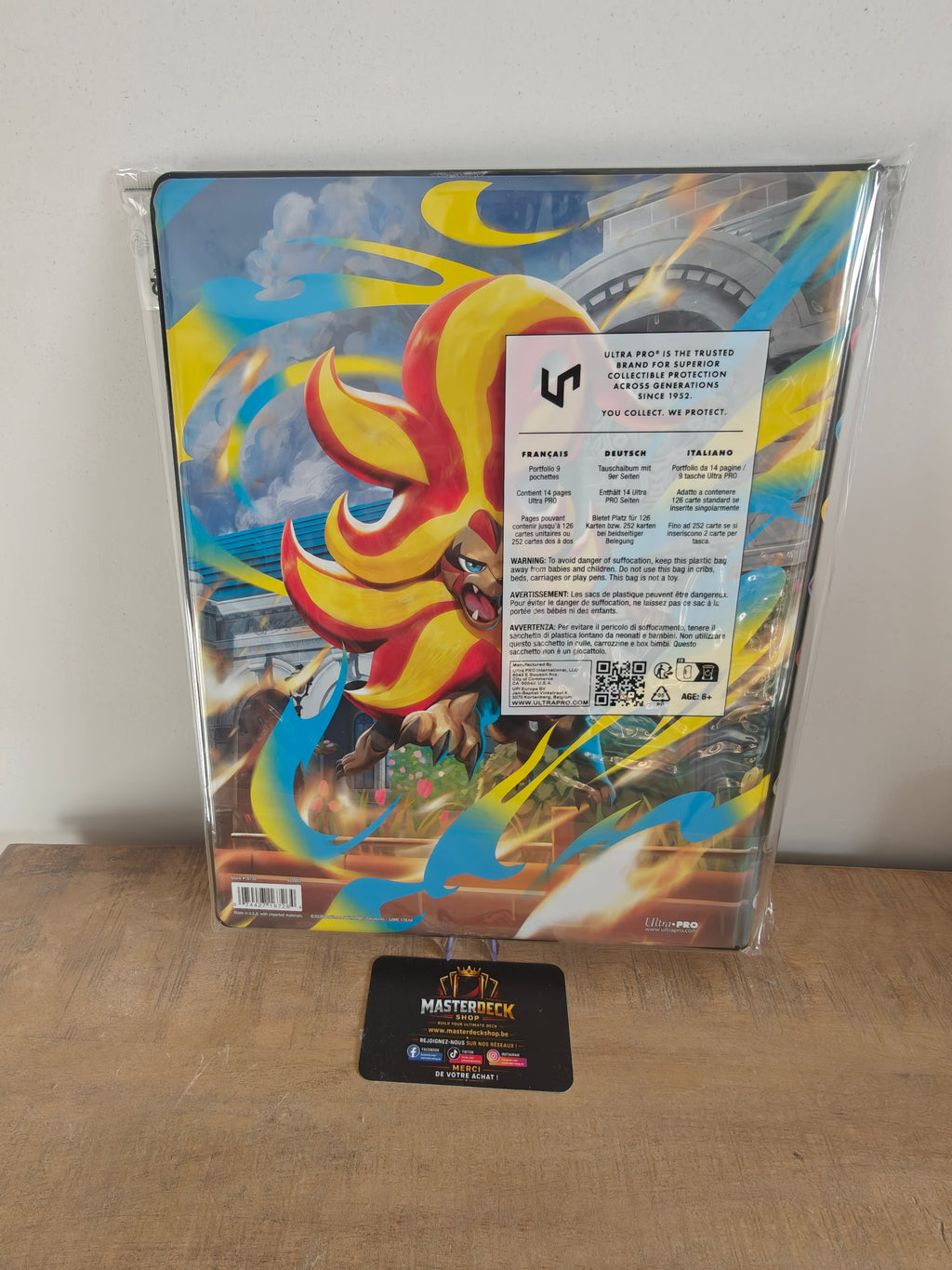 Ultra Pro - Pokémon - Méga-Évolution M04